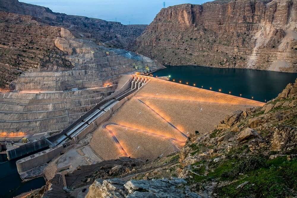 اعتراض جوانان مسجدسلیمان ، لالی و هفتکل به بومی گزینی در آزمون استخدامی آب و برق خوزستان