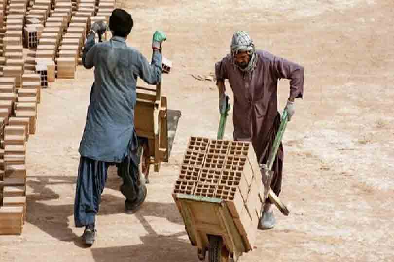 جریمه ۱۷ میلیونی برای هر روز استخدام اتباع غیرمجاز در دماوند