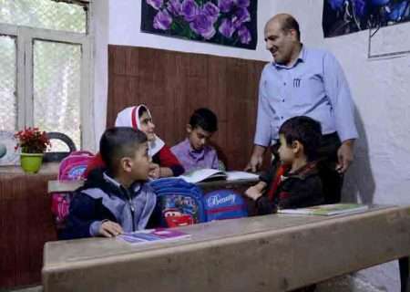 نقل‌ و انتقال معلمان تهران برای سال تحصیلی ۱۴۰۵-۱۴۰۴ آغاز شد
