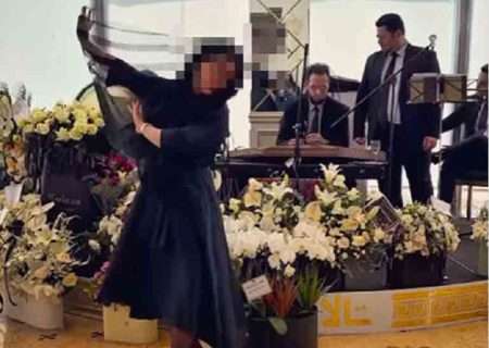 استخدام رقاص برای رقص در مجالس ختم! + عکس