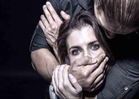 کار بی‌شرمانه با دختر جوان به بهانه استخدام در شرکت لاکچری