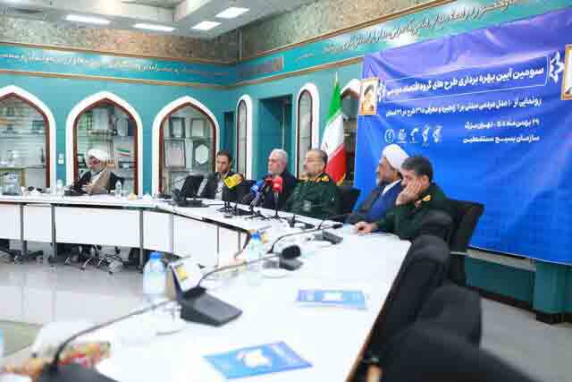 سردار سلیمانی: سازمان بسیج آماده هرگونه کمک برای کاهش نرخ بیکاری است